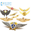 Wholesale personalized custom metal gold plated army military lapel pin enamel pilot wing air force badge for souvenir